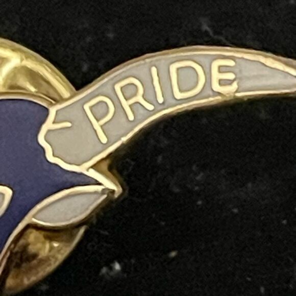 1.25” gold tone and purple enamel Horn Pride lapel hat tie pin - Picture 7 of 12